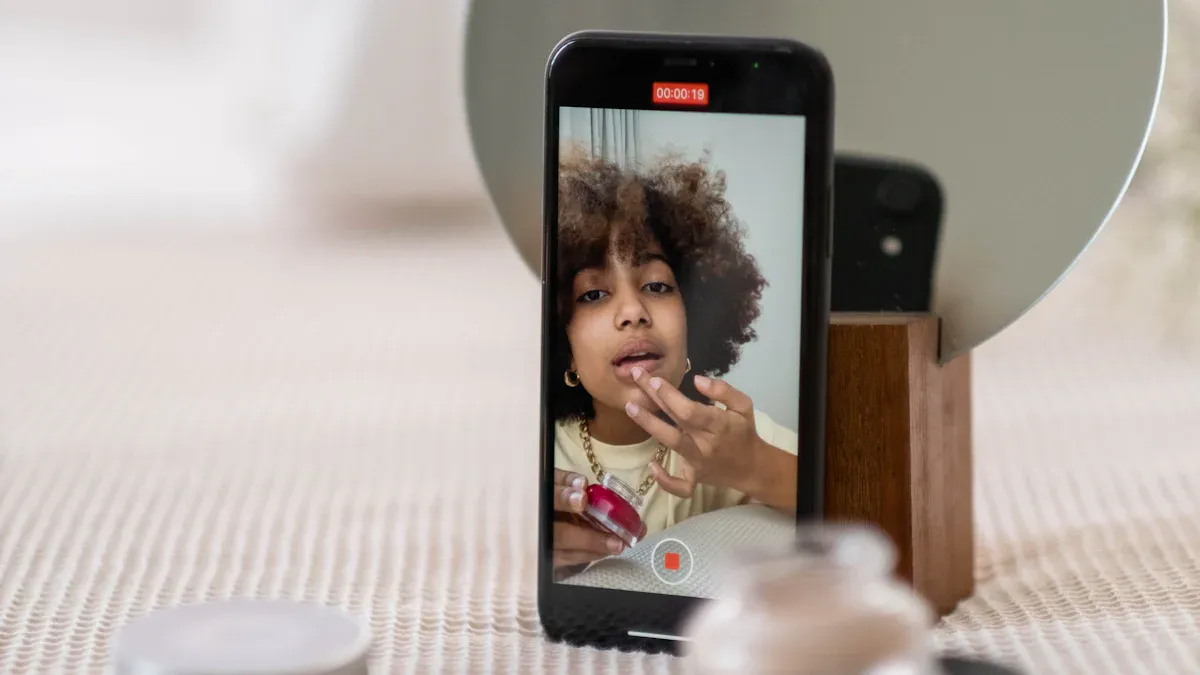 Pros and Cons of Micro-Influencer Marketing cover