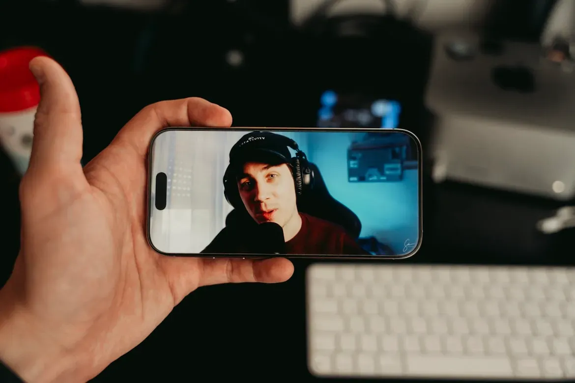 Top Benefits of Influencer Marketing for Brands cover